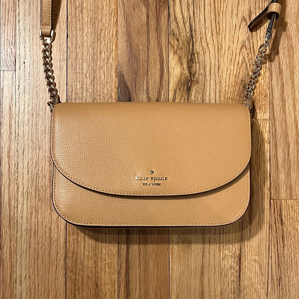Kate Spade Kristi Crossbody Bag with Gold Chain in Tiramisu